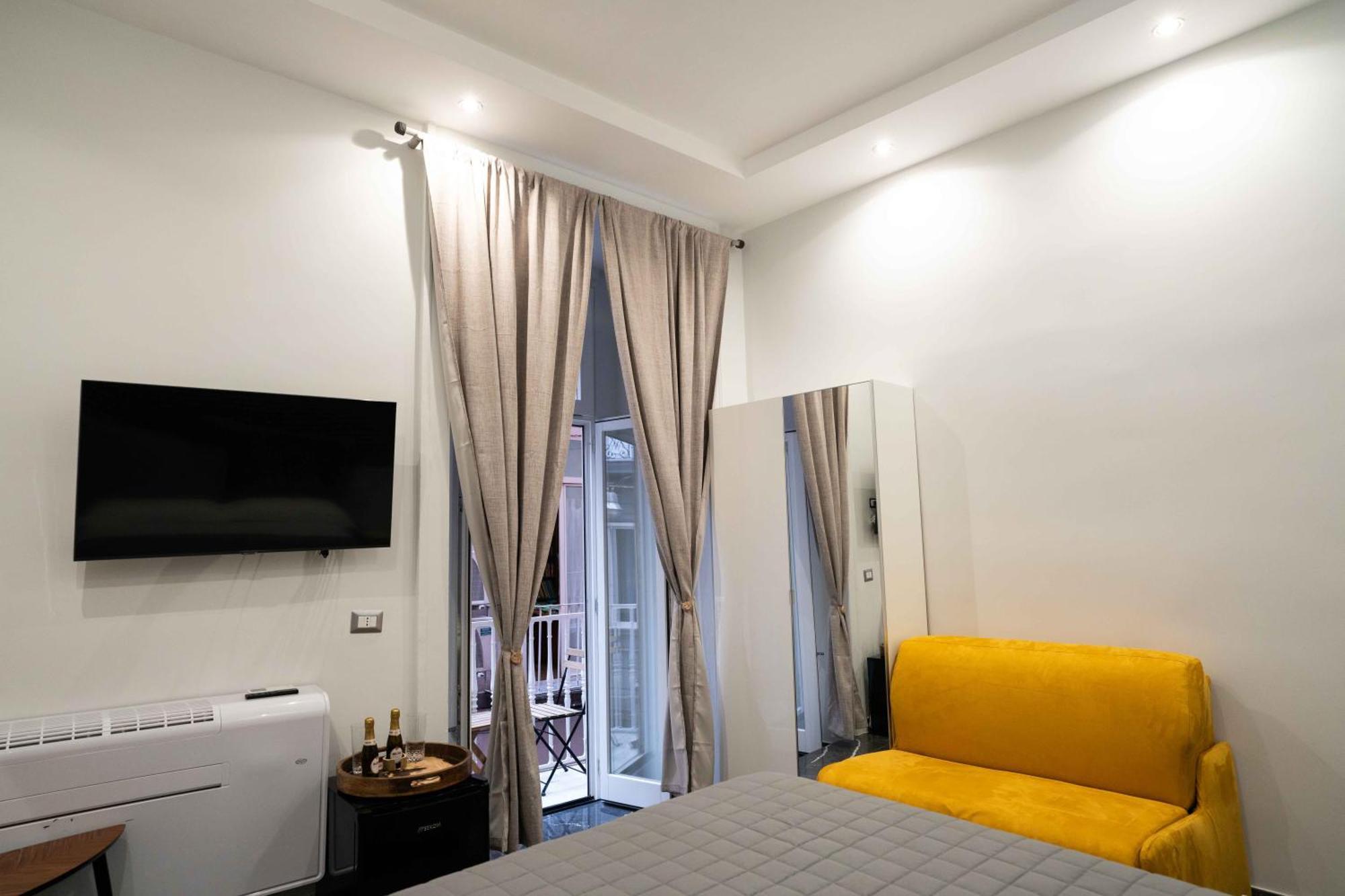 Worldwidesuites Napoli Eksteriør bilde